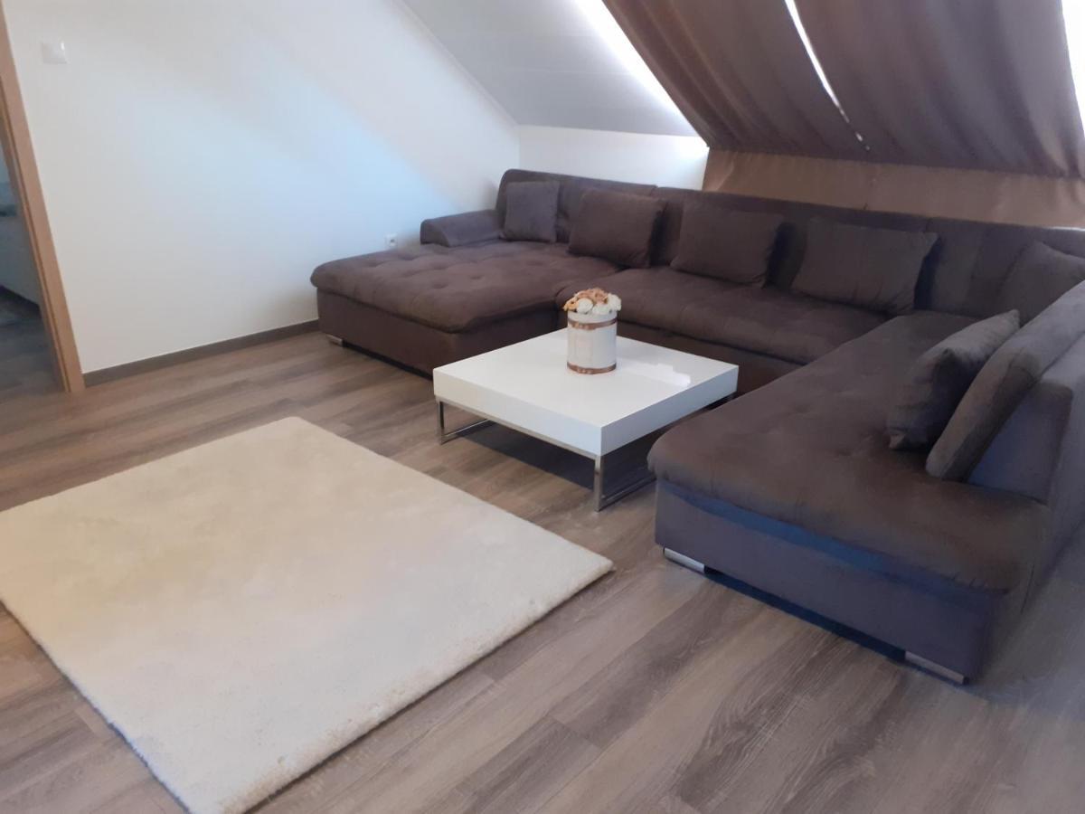 Deva Vendeghaz Apartment Devavanya Ngoại thất bức ảnh